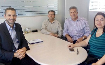 Sindicato de Apucarana se reúne com Regional para cobrar contratações